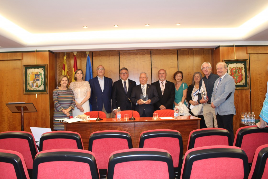 El Colegio de Médicos homenajea a sus colegiados en el día de su patrona