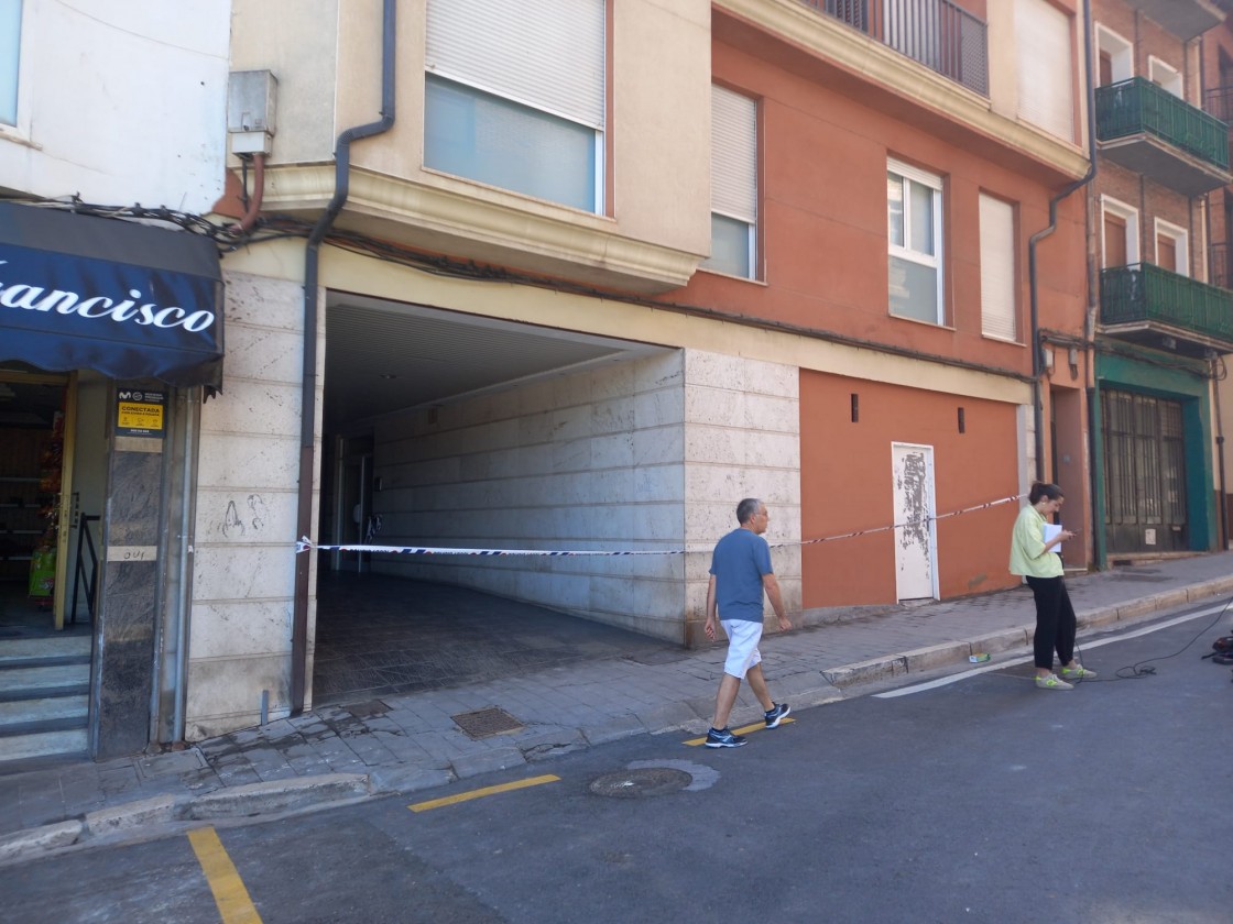 Los vecinos de las 13 viviendas desalojadas de madrugada en la calle San Francisco ya pueden volver a sus casas