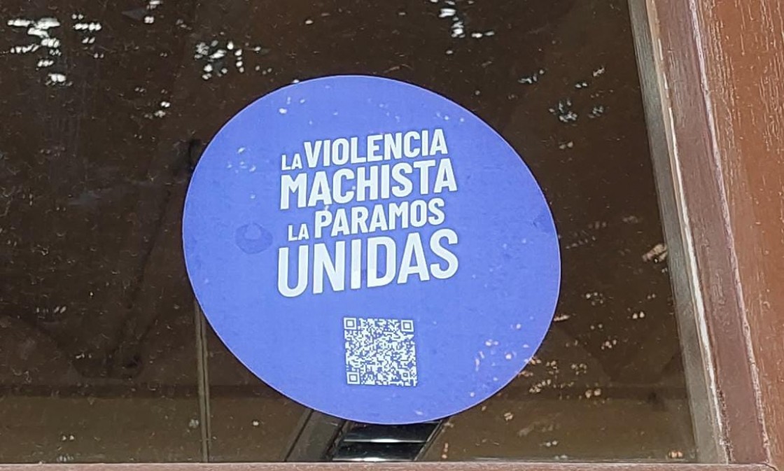 Habilitado un Punto Violeta con motivo de las Fiestas del Ángel de Teruel junto al puesto de Cruz Roja de la Ronda Ambeles