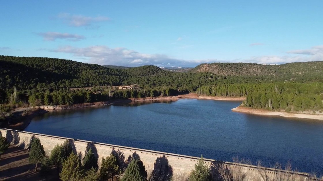 La Confederación Hidrográfica del Júcar iniciará la primera semana de agosto una obra de emergencia para reparar los diques de la presa de Valbona