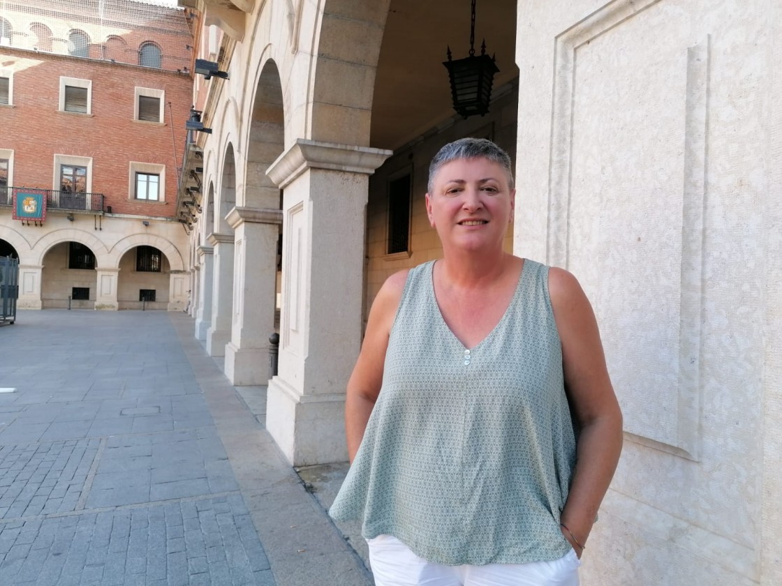 María Ángeles Manzano, cabeza de lista al Congreso por Sumar: “España es ejemplo en avances sociales y el 23J todos ellos pueden desaparecer”