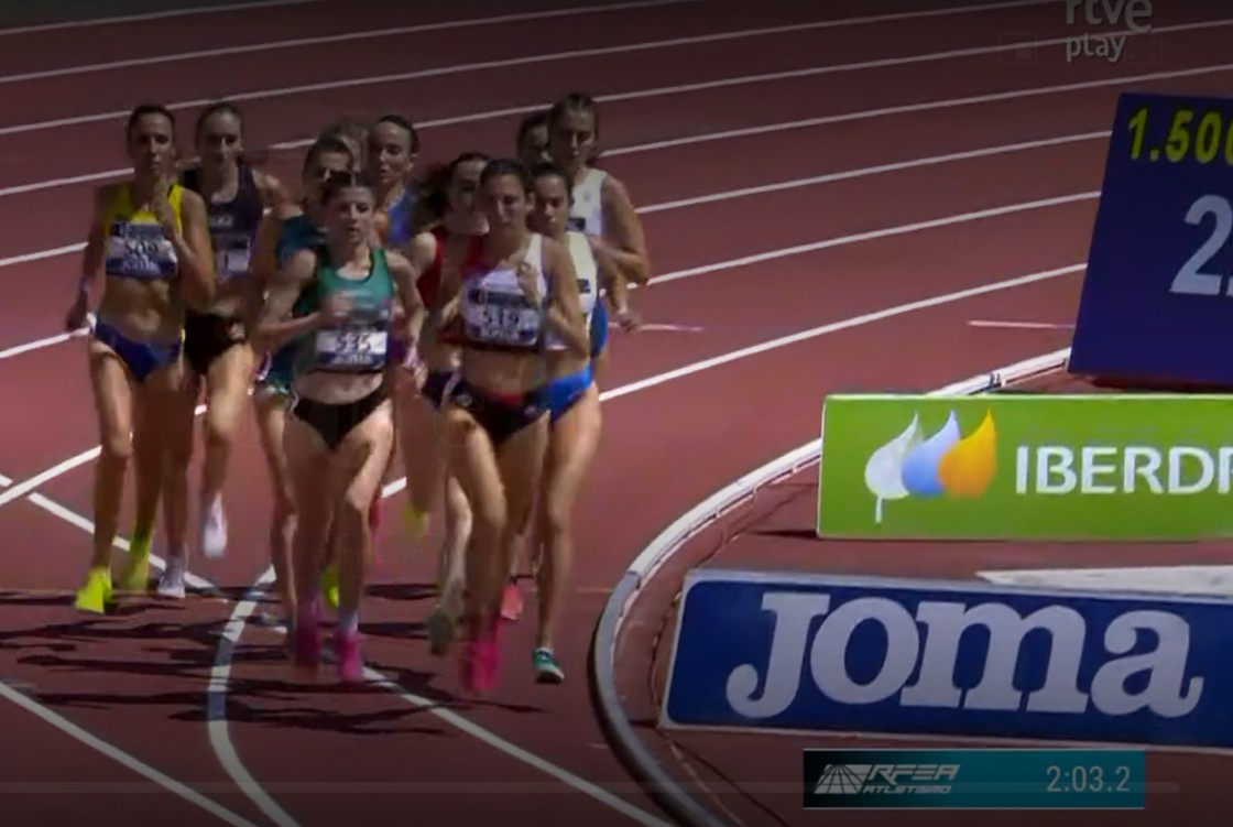 Elena Martín se queda a las puertas de la final del 1.500 en el Campeonato de España