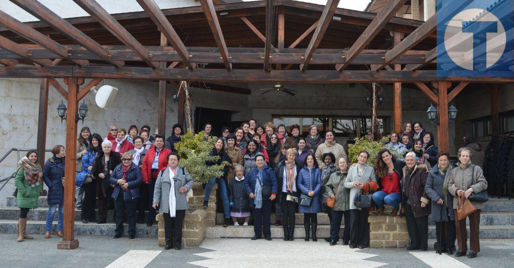 250 mujeres de la Comunidad de Teruel visitan la monumental Daroca