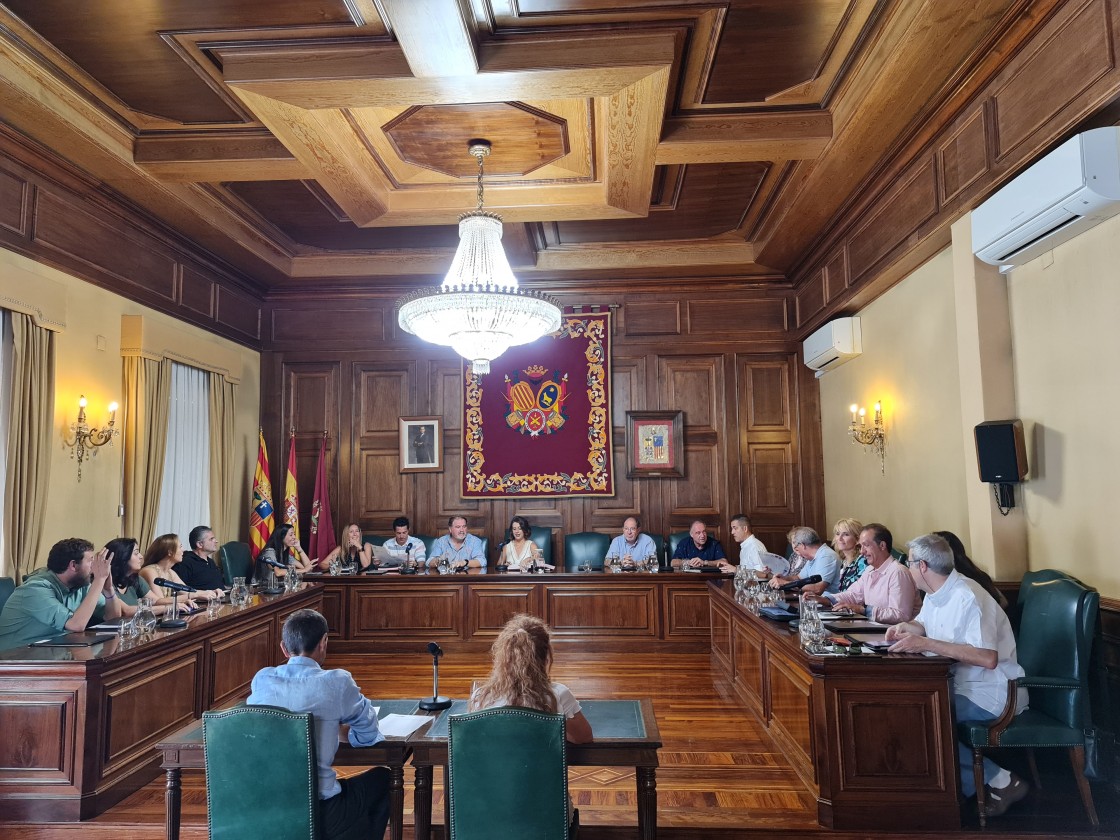 Verónica Luz y María Pilar Sánchez sustituirán a Nolasco y Oliván en el Ayuntamiento de Teruel