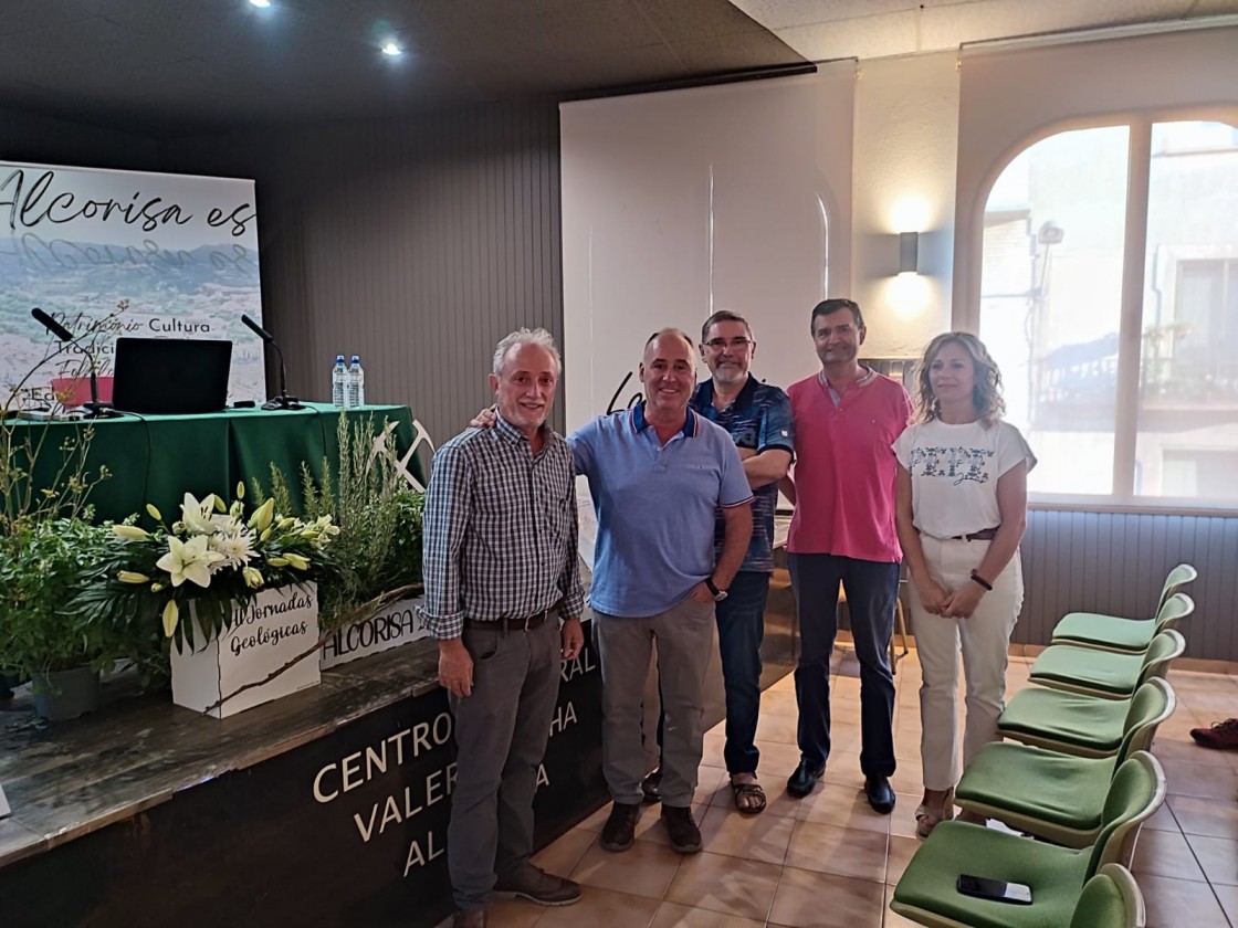 La conservación ejemplar del patrimonio en el Río Martín centra las Jornadas Geológicas