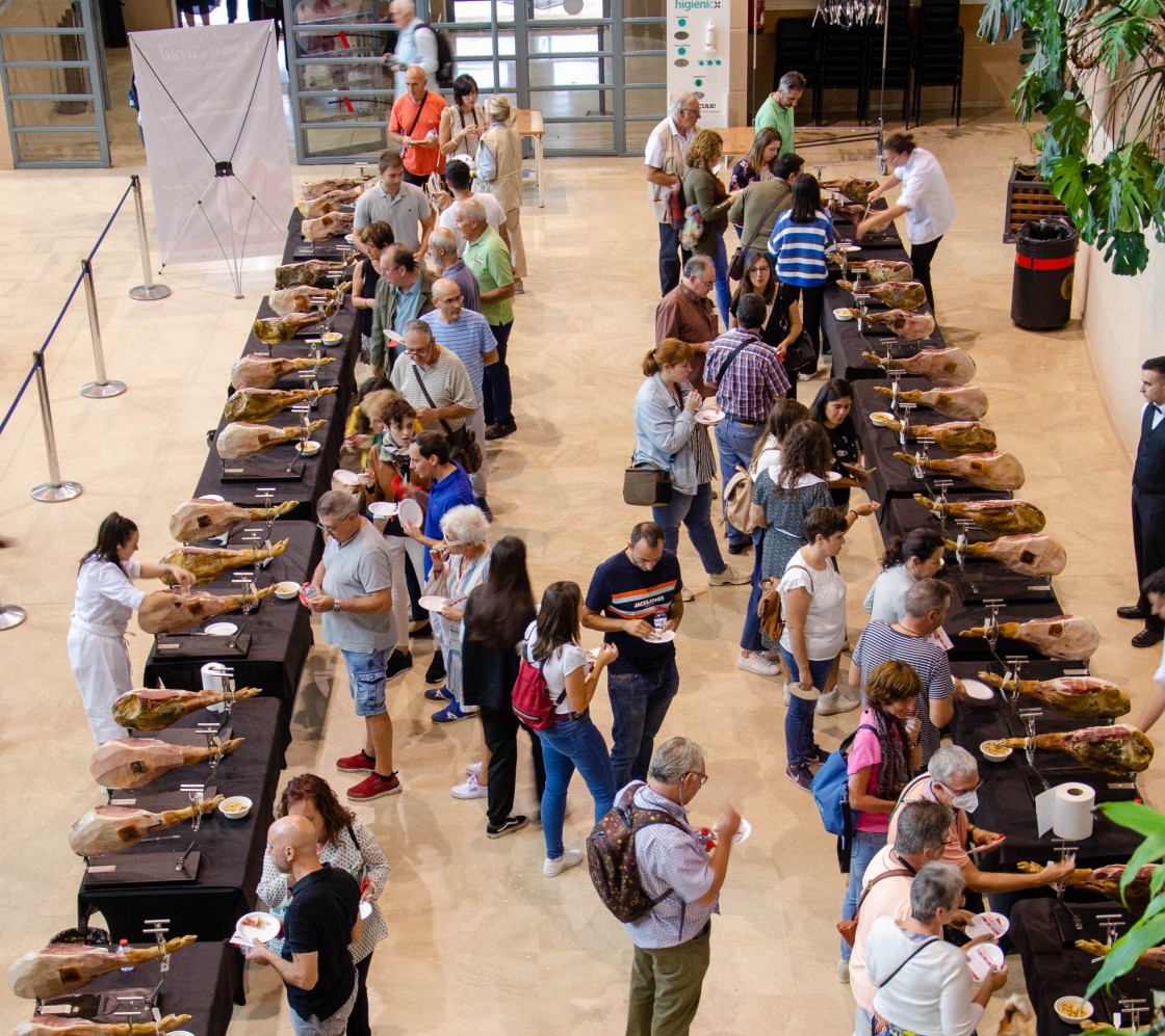 El jueves tendrá lugar una nueva edición del Túnel del Sabor, antesala de la Feria del Jamón 2023