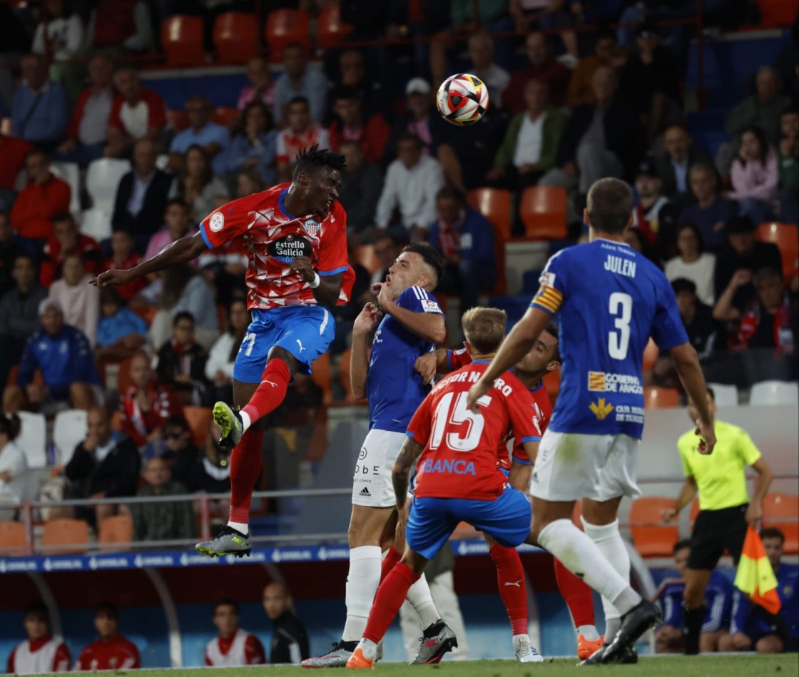 El CD Teruel sufre una derrota inmerecida (2-1) en el primer partido de liga