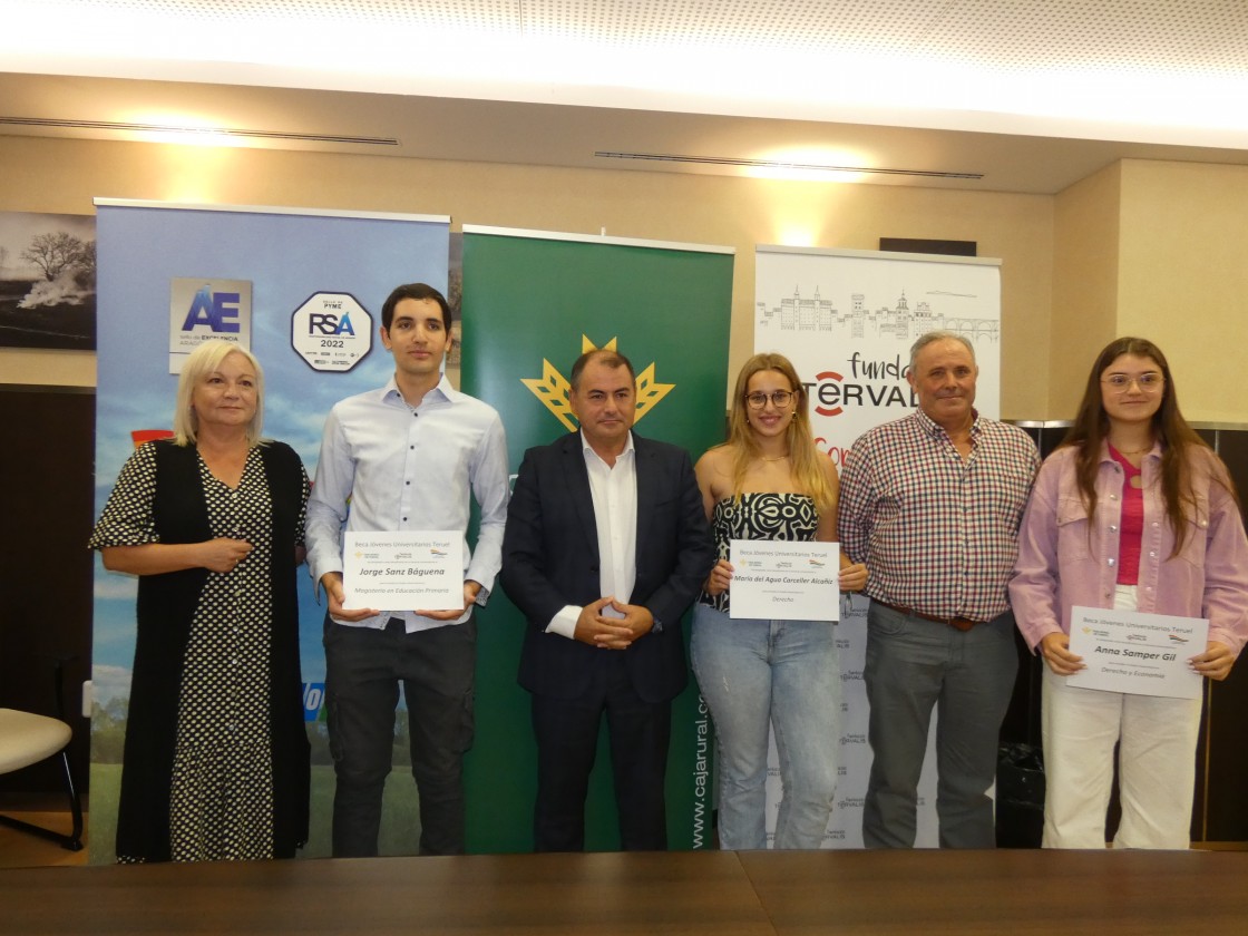 Tres jóvenes de Castellote, Valderrobres y Teruel estudiarán con una beca de 6.000 euros