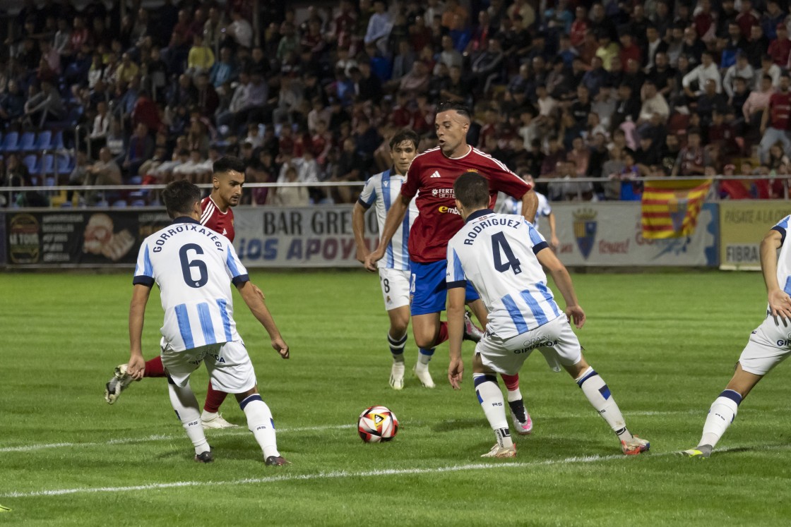 El CD Teruel inaugura el casillero de puntos con un duelo serio ante la Real B (0-0)