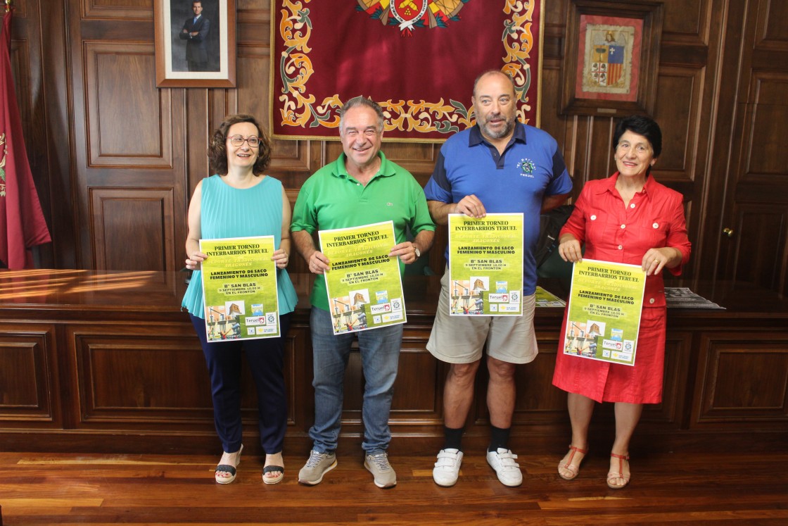 El frontón de San Blas acoge este sábado la primera tirada de saco de los barrios rurales