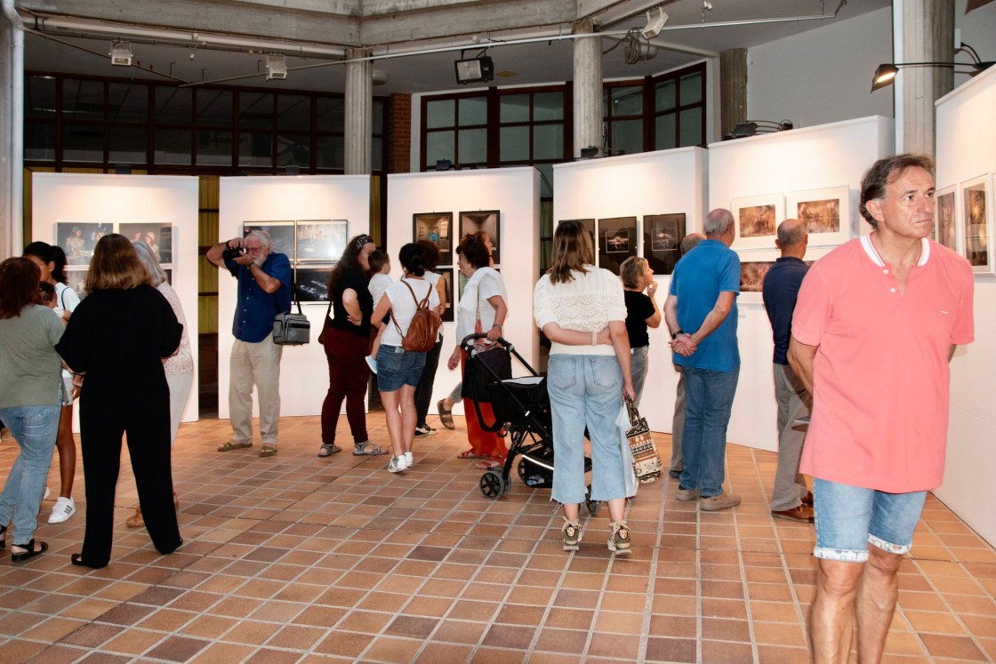 La exposición del Certamen Internacional  de Fotografía de Andorra inicia su periplo