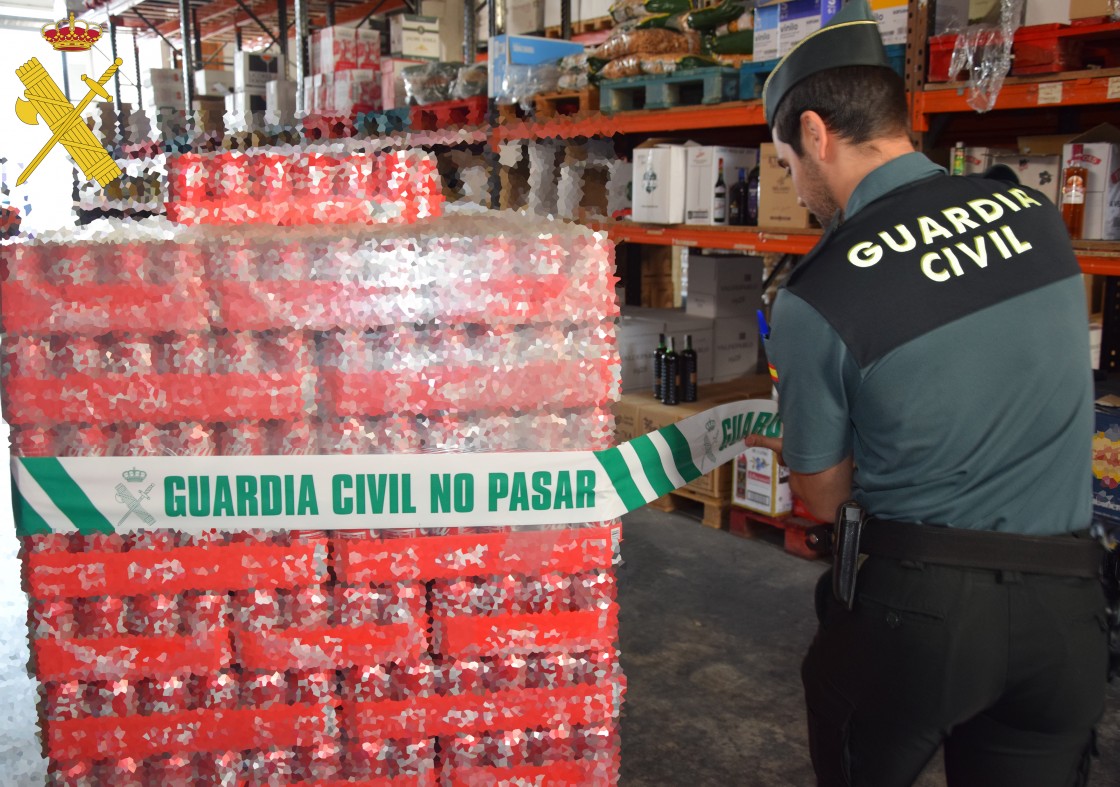 La Guardia Civil de Teruel inmoviliza más de 13.400 latas de refresco etiquetadas en danés e italiano