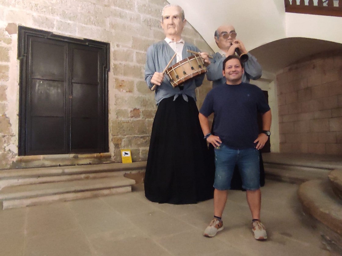 Fernando Liana, 'Tito', técnico de festejos de Alcañiz: “Durante las Fiestas sé que he de ponerme el chaleco, coger la moto y olvidarme de la familia”