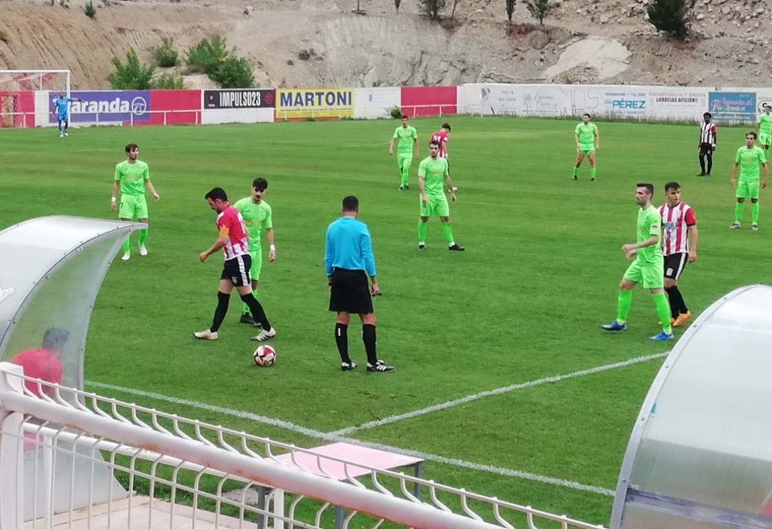 El Utrillas estrena su casillero de triunfos gracias a un gol de Adrián (0-1)