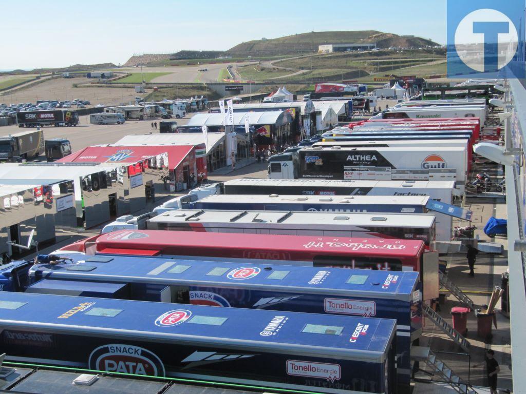 Los equipos y pilotos de Superbikes desembarcan en MotorLand