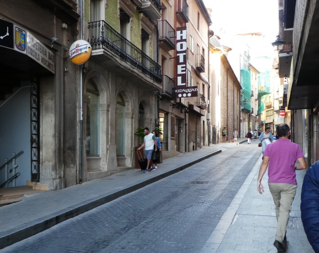 Las altas temperaturas auguran el lleno en los alojamientos turísticos de Teruel durante el puente del Pilar