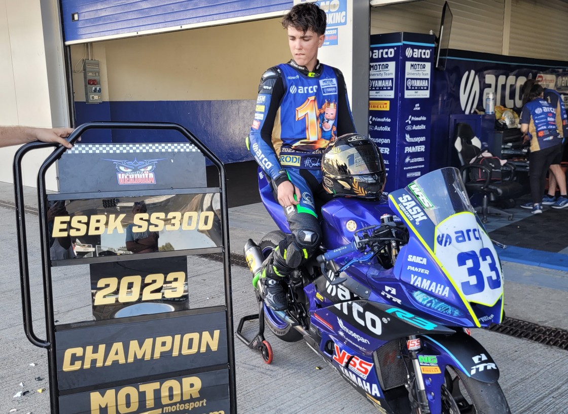 Gonzalo Sánchez ya es Campeón de España de Supersport 300cc