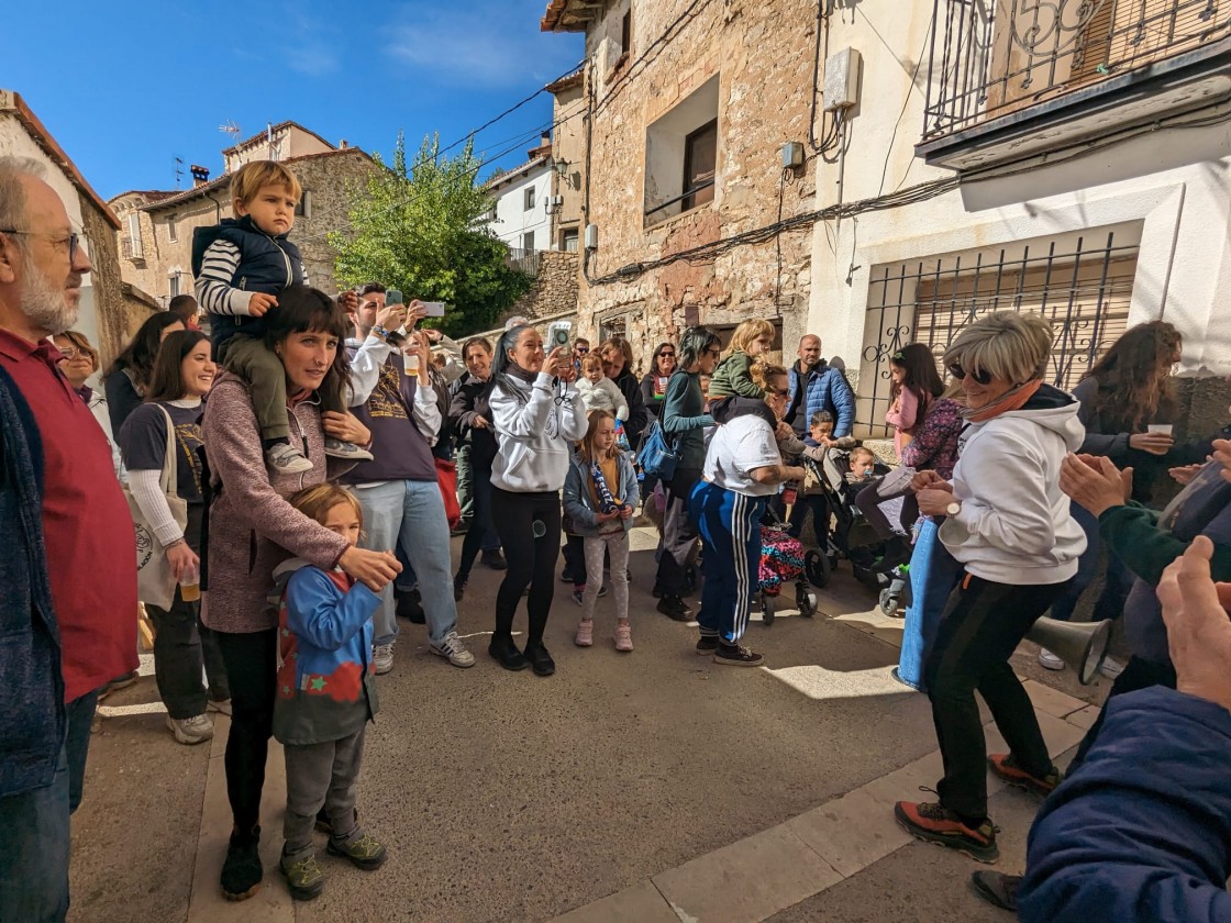 Generar arraigo y disponer de soberanía para elegir el futuro, los pilares para mantener con vida los pueblos