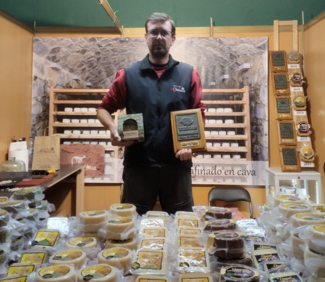 La Cava de Mía gana por sexta vez el Concurso de Quesos de Biescas