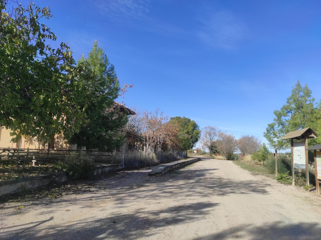 La esperada adecuación del tramo de la vía verde entre Alcañiz y Valdealgorfa empezará en un mes