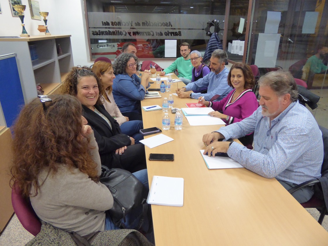 Vecinos y Ayuntamiento de Teruel acuerdan trabajar juntos para la rehabilitación de San Francisco