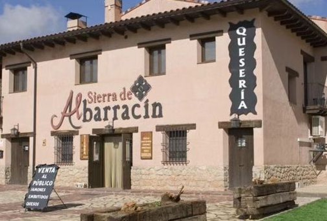La empresa Quesos de Albarracín regresa de los World Cheese Awards cargada de premios