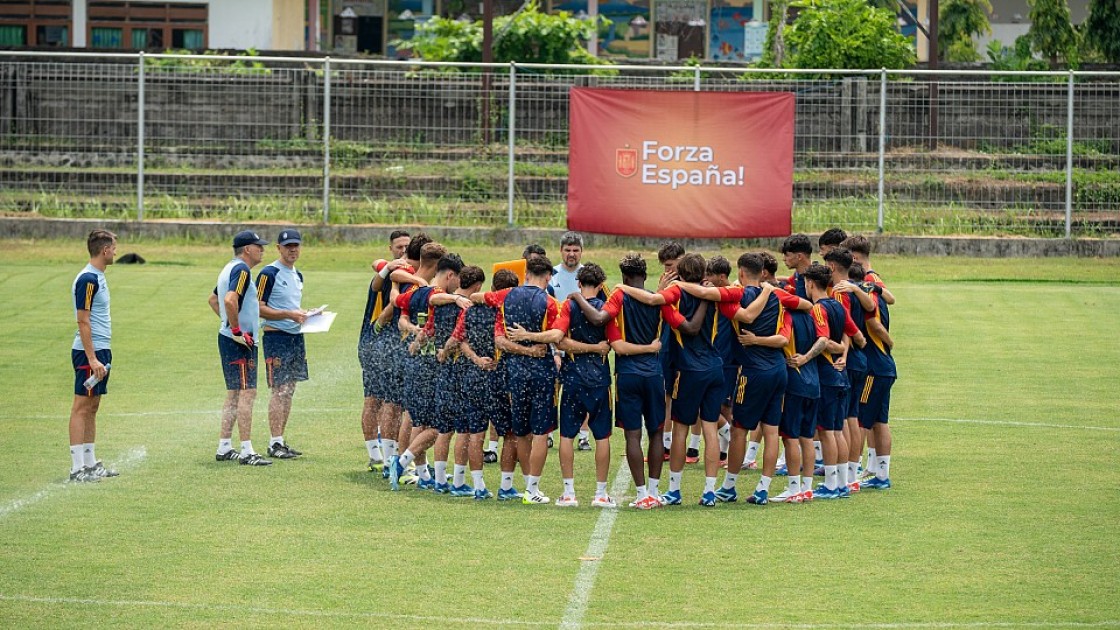 Juan Hernández, titular en el debut de la selección en el Mundial sub-17