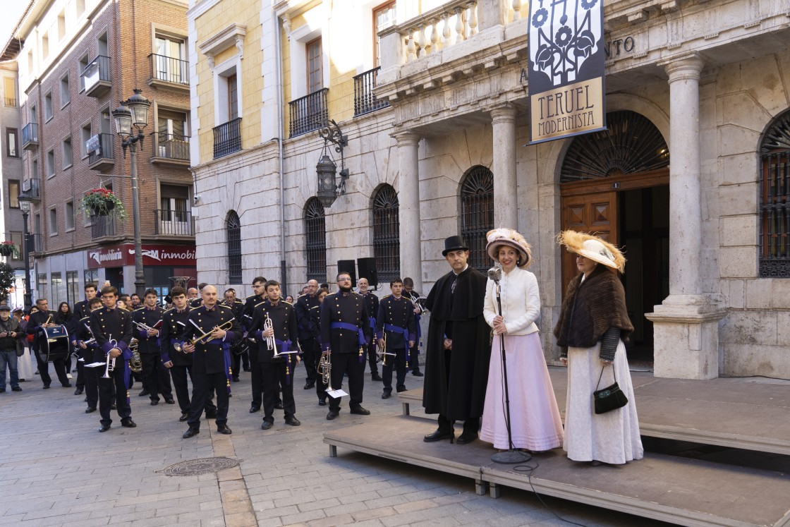 El herrero Matías Abad recibe el homenaje de los turolenses en el centenario de su fallecimiento