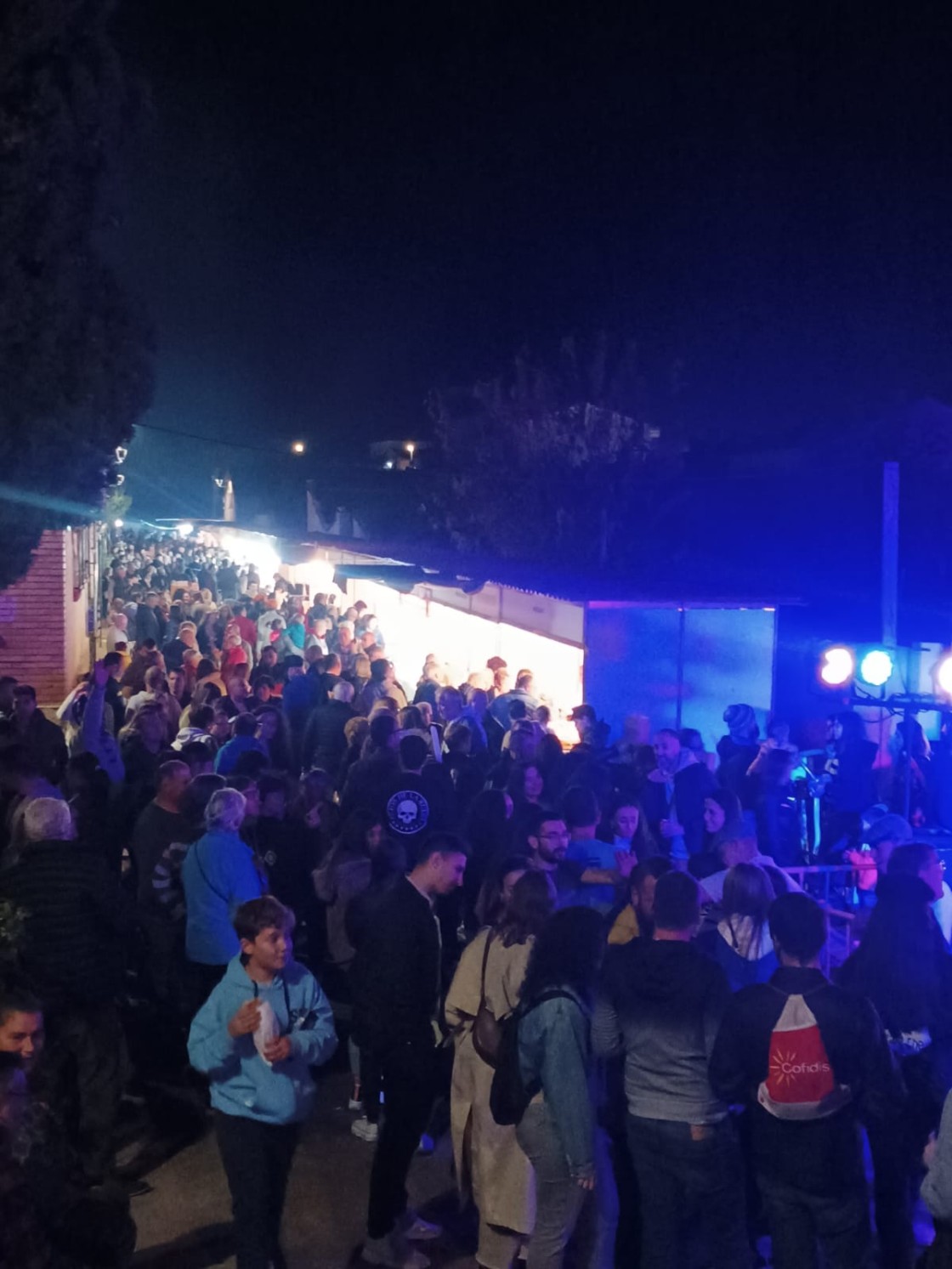 La Feria de Aguaviva bate récords y acaba existencias de productos a la venta