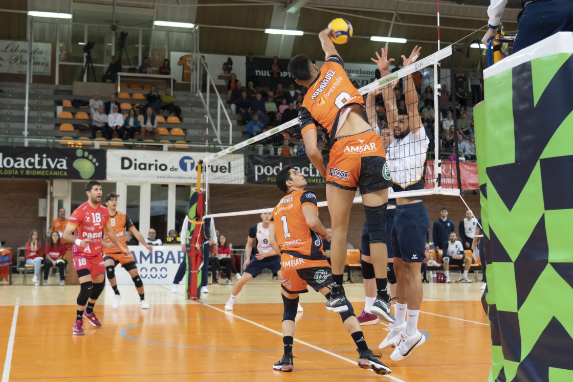 Paso en firme del Pamesa Teruel hacia los cuartos de la CEV Challenge Cup (3-0)