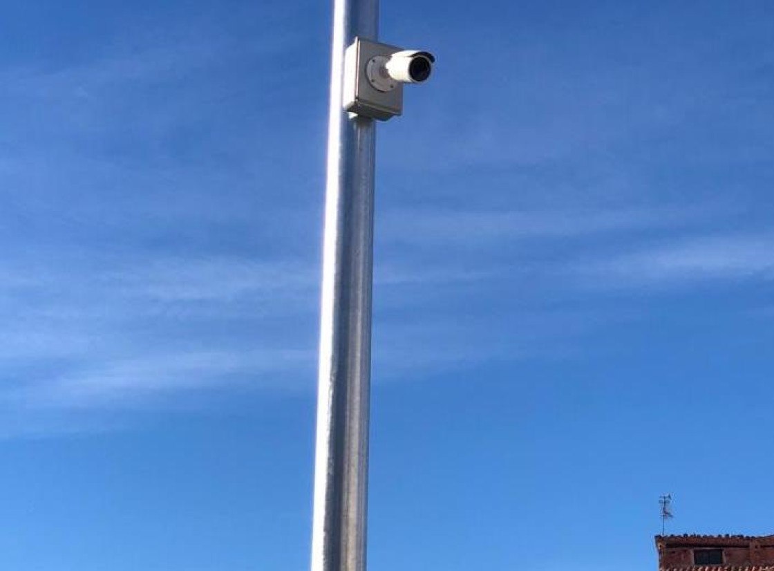 El Ayuntamiento de Alcorisa instala cámaras en el parquín del Matadero ante la proliferación de actos vandálicos