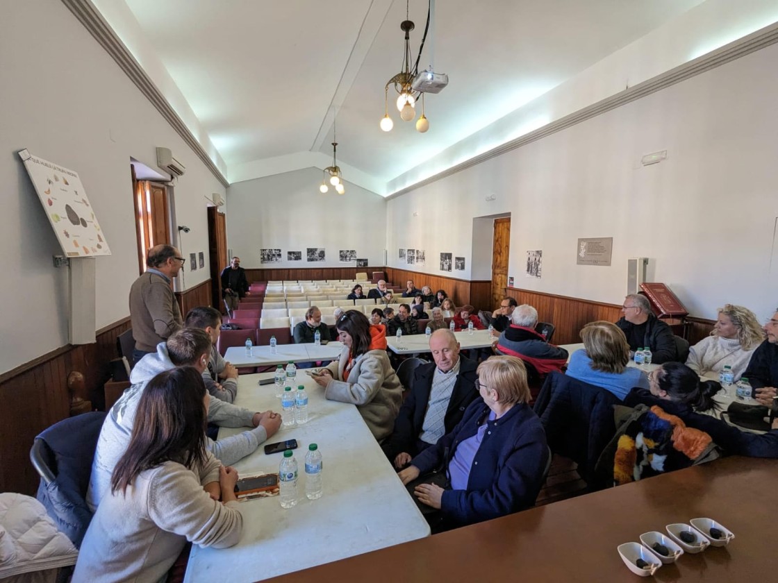 El Panel de Cata de Trufa Negra realiza un taller sensorial en Chelva