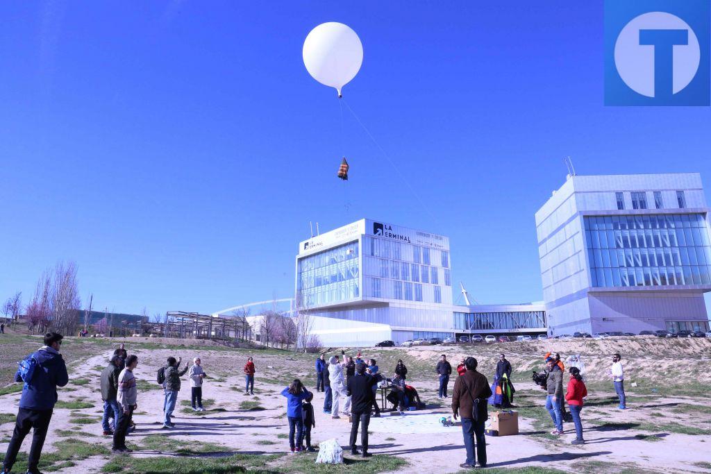 El aeropuerto de Teruel acoge la final estatal del concurso CanSat de la ESA