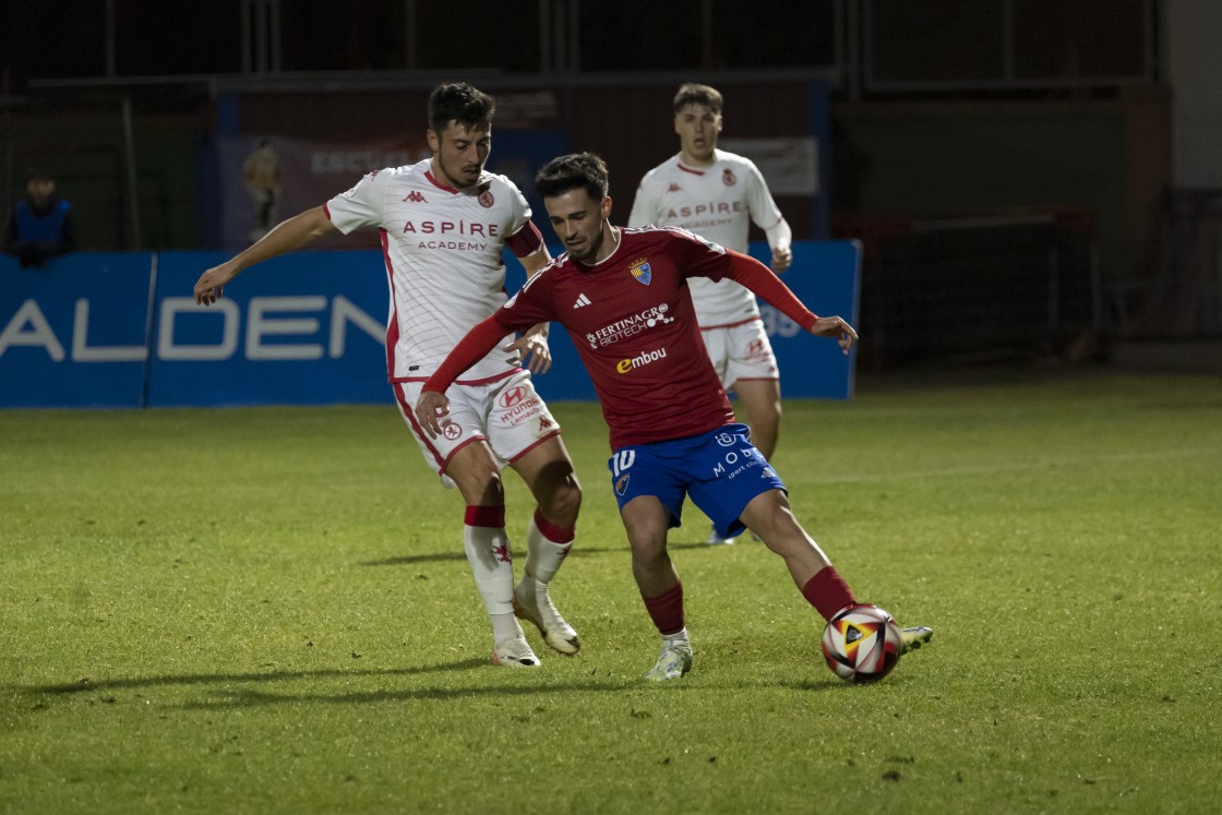 El CD Teruel logra un punto que sabe a poco ante la Cultural Leonesa (0-0)