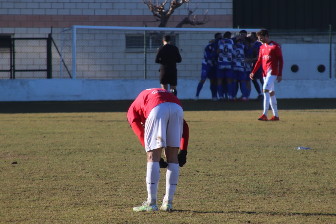 El Calamocha muestra su peor versión y suma la tercera derrota consecutiva (0-2)