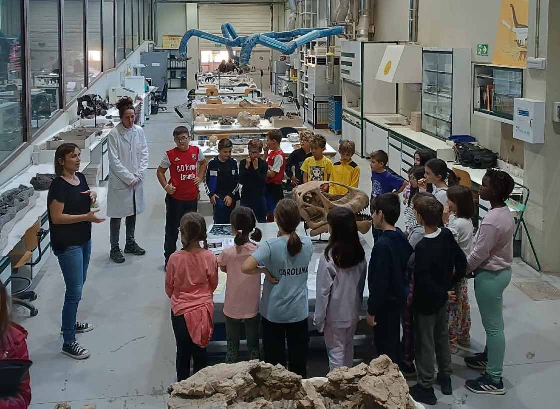 La Fundación Dinópolis celebra el Día Internacional de la Mujer y la Niña en la Ciencia