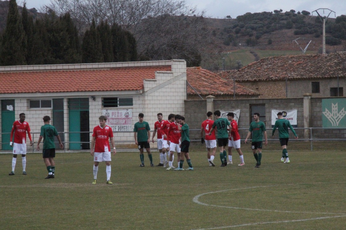 La mañana del domingo pasa sin pena ni gloria para el Calamocha (0-0)