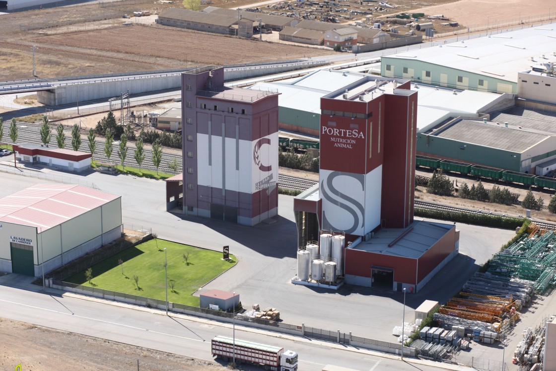 Portesa y Copiso se alían para incrementar la producción porcina destinada a la DOP e IGP