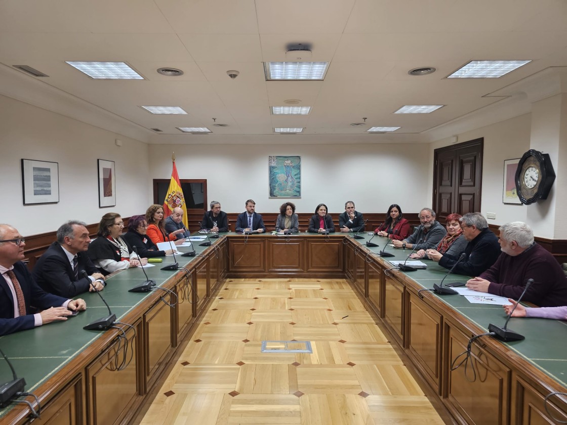 El movimiento vecinal avanza en que se tramite su reconocimiento en el Congreso