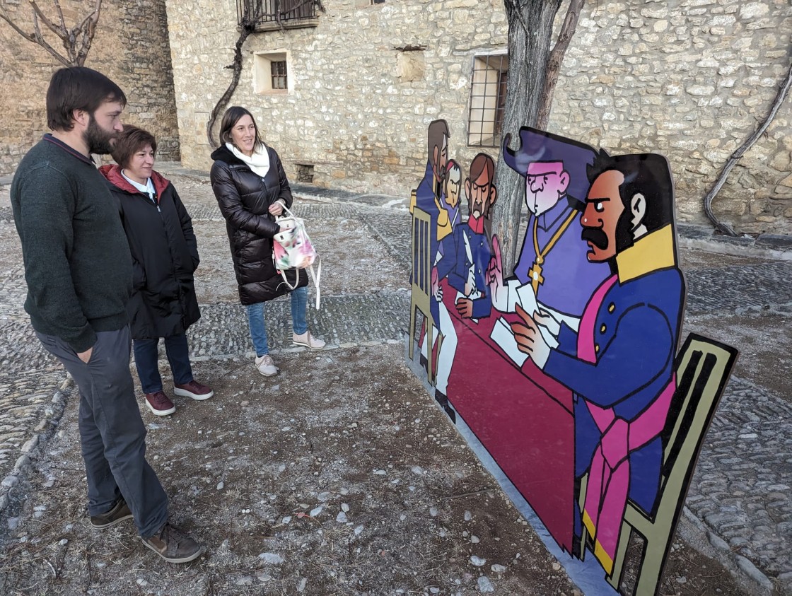 La Comarca del Maestrazgo instala figuras de personajes de las Guerras Carlistas