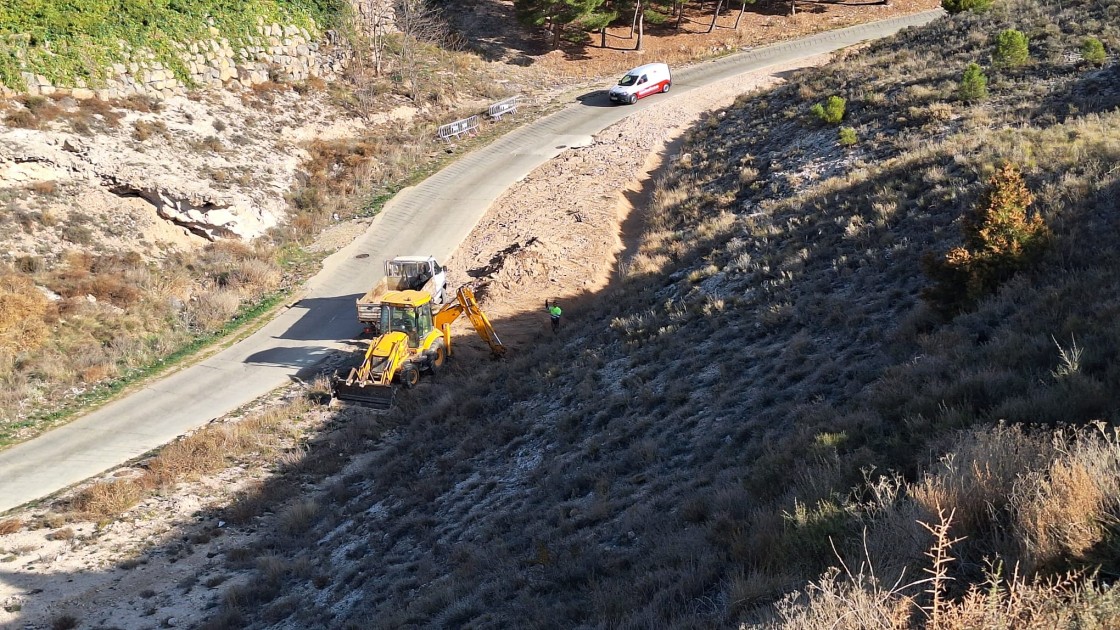 El Ayuntamiento de Teruel realiza obras de mantenimiento en la Cuesta de los Gitanos