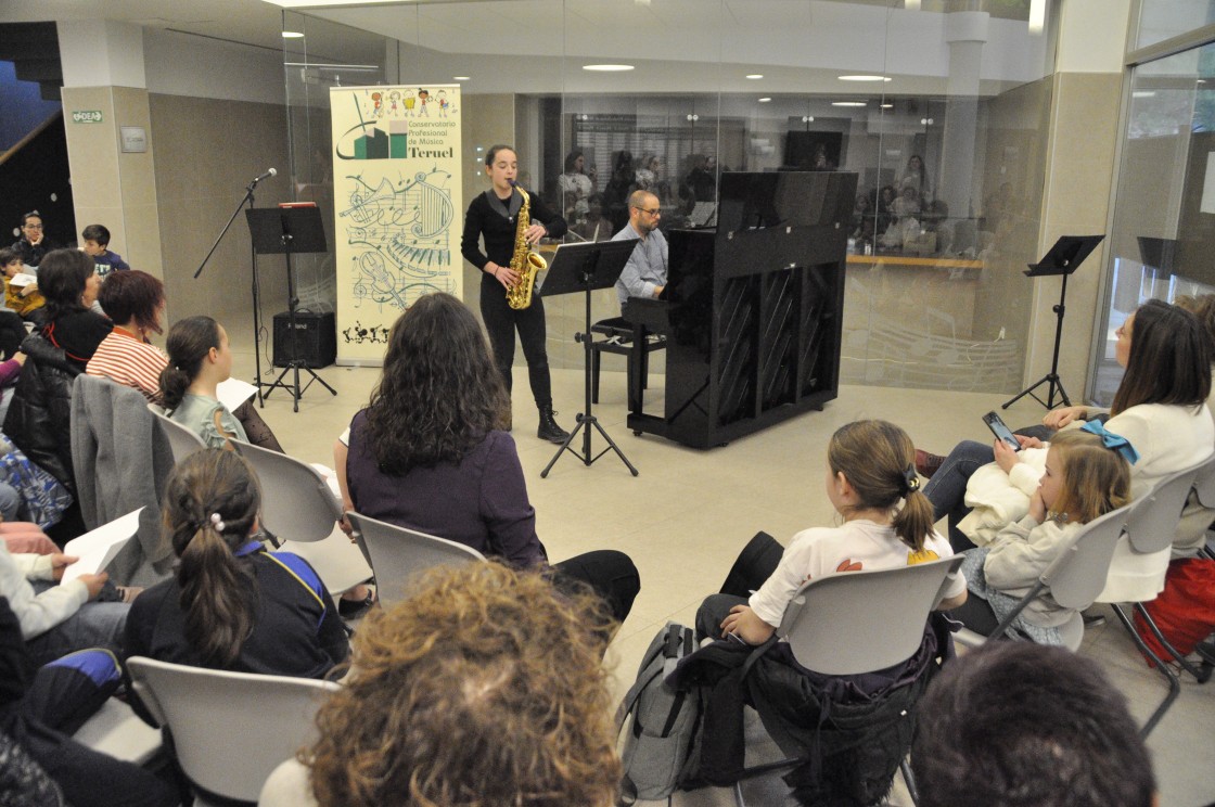 Grandes compositoras que se hicieron oir en el Conservatorio de Música de  Teruel