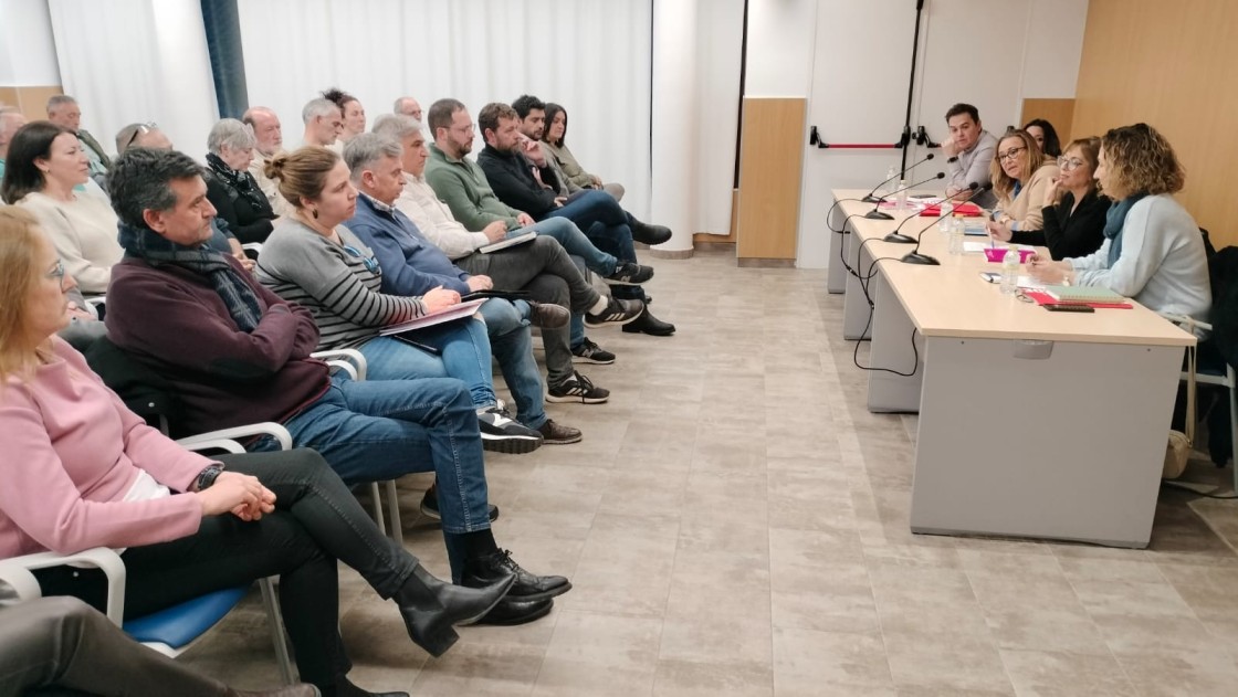 Alcaldes y concejales socialistas lamentan que la Diputación provincial 