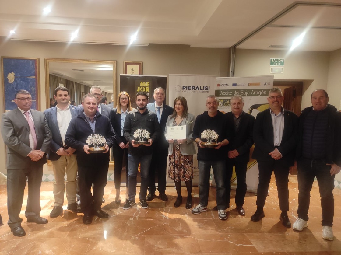 La asociación Apadrina un Olivo obtiene el primer Premio al Mejor Aceite de Oliva del Bajo Aragón