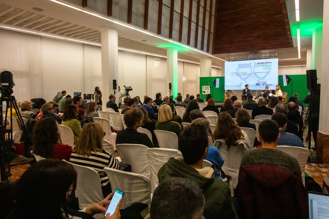 El papel de la provincia en la industria del cine, a debate en ‘En Teruel se rueda’
