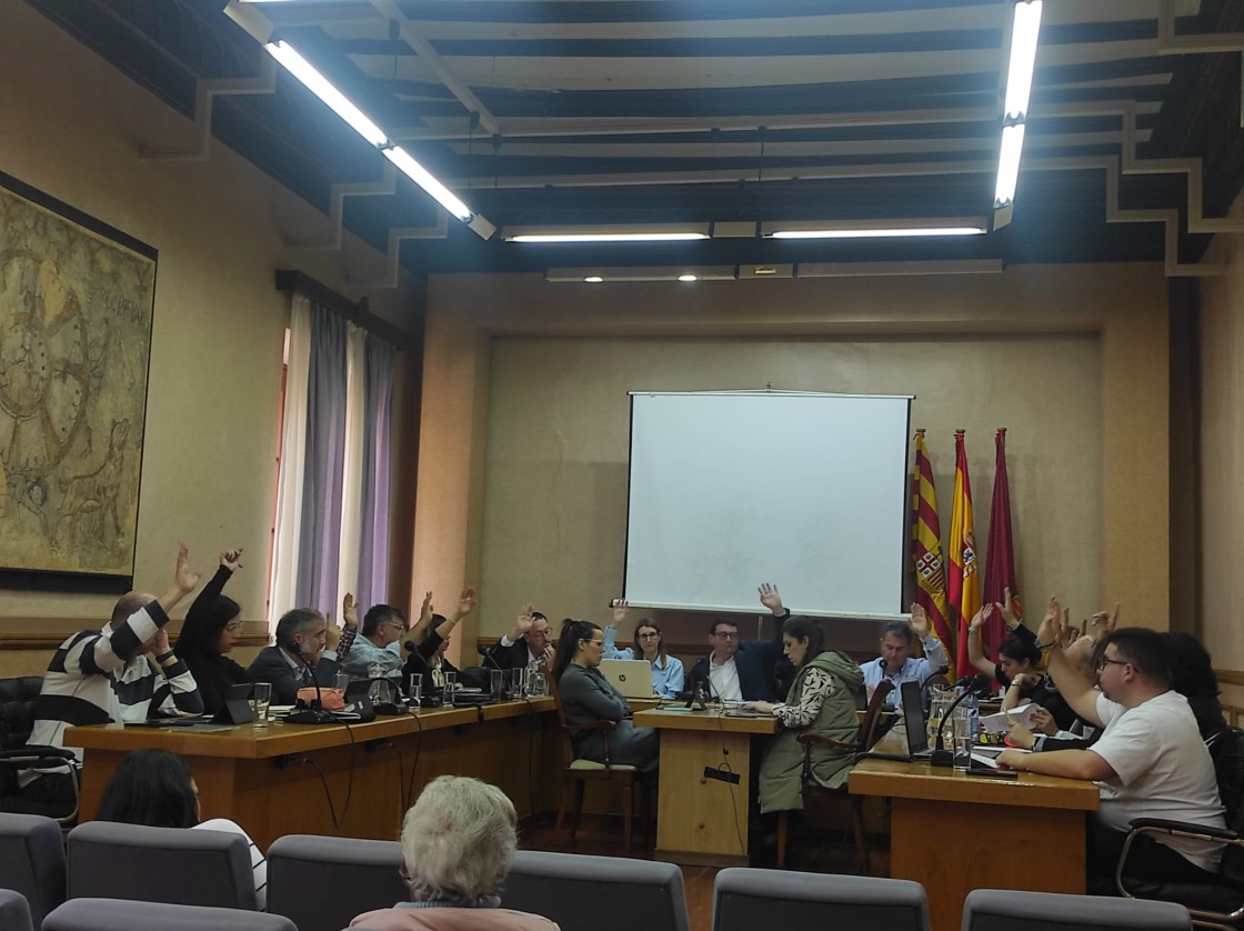 Alcañiz pacta la compra de las cocheras de Abasa para construir un parquin en el centro