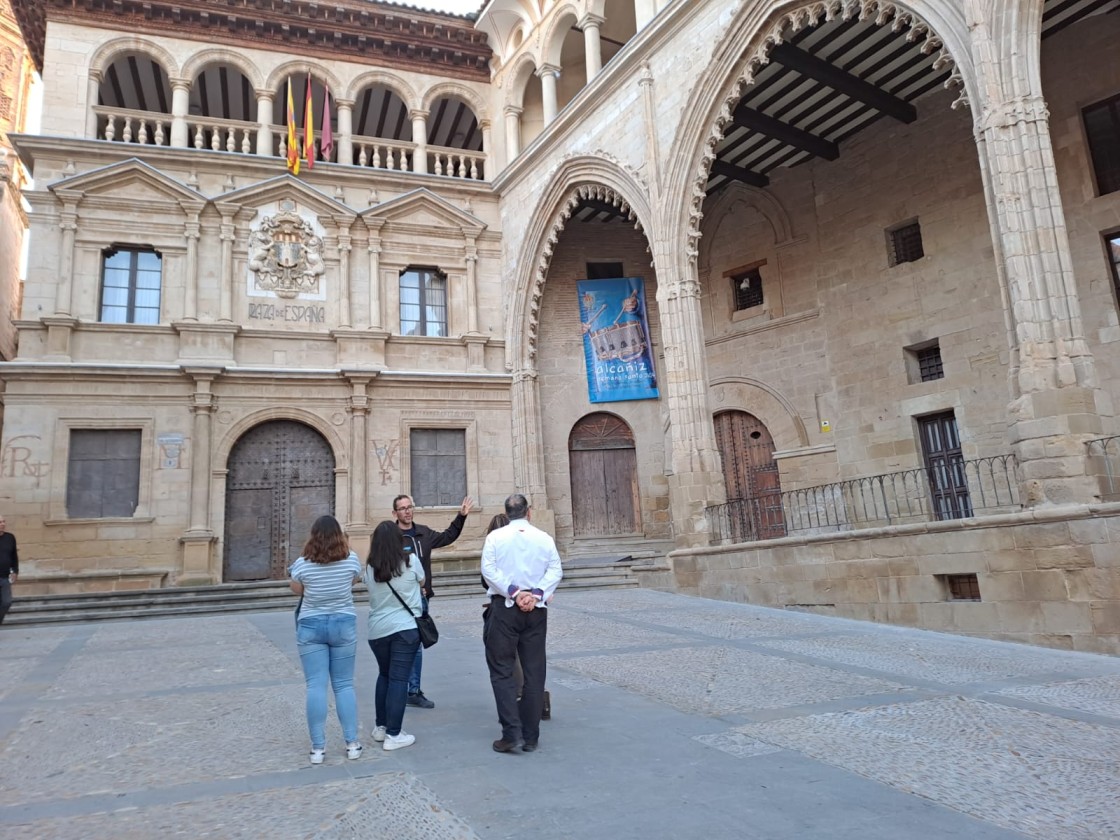 Las previsiones turísticas para Semana Santa son halagüeñas en la provincia pero los hosteleros miran al cielo