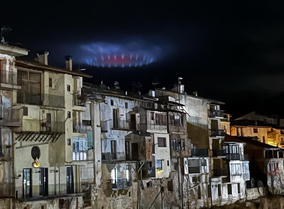 Las luces avistadas en el cielo del Matarraña el Viernes Santo eran fruto de las pruebas técnicas para un 'reality' televisivo