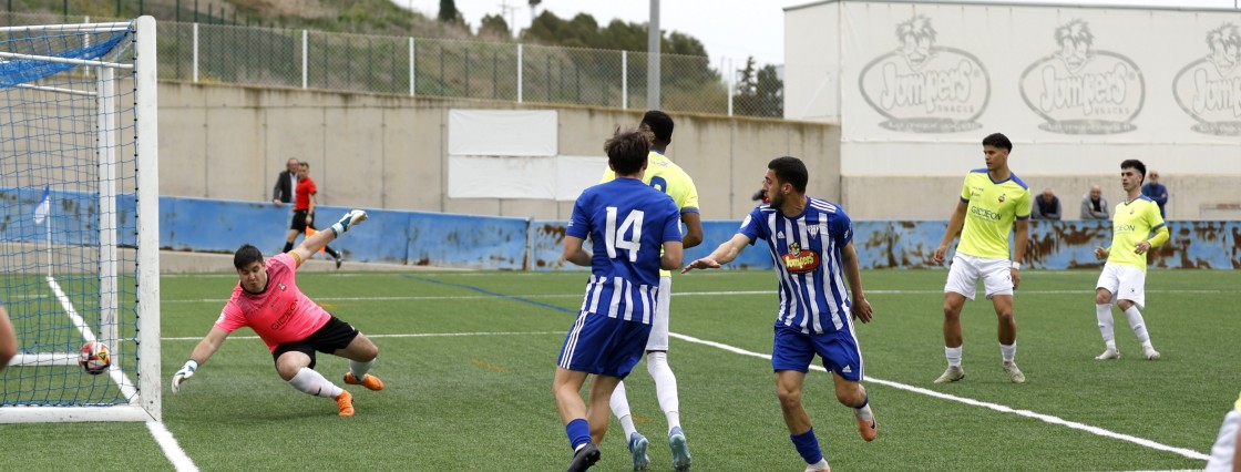 El Calamocha cae claramente ante el líder de la categoría, aunque pudo rascar algo más en el tramo final (3-2)