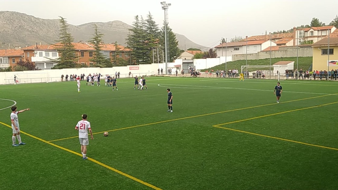 Una gran victoria ante un gallito acaba con la mala racha del Utrillas (2-0)